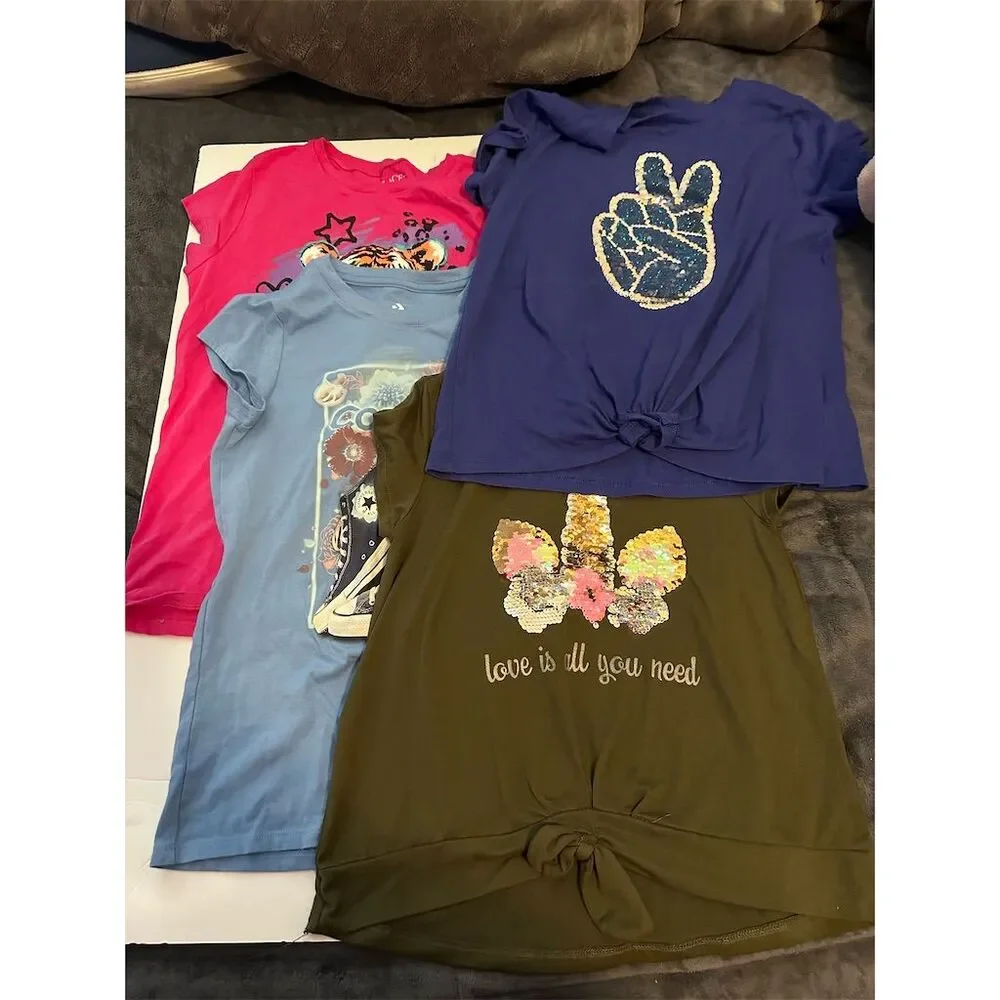 Sonoma Girls' Graphic T-Shirt Bundle Size M Multicolor Short Sleeve Casual